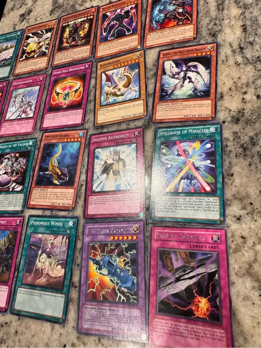 Yu-Gi-Oh! 160 Card Lot - Mixed Colors YGO2-9